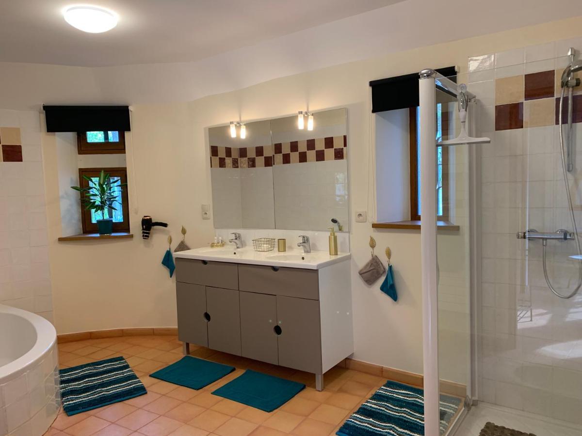 La Voutee 5 Epis Avec Bain Finlandais Prive Au Manoir Du Charme Gorges Du Tarn Bed & Breakfast Quezac  Dış mekan fotoğraf