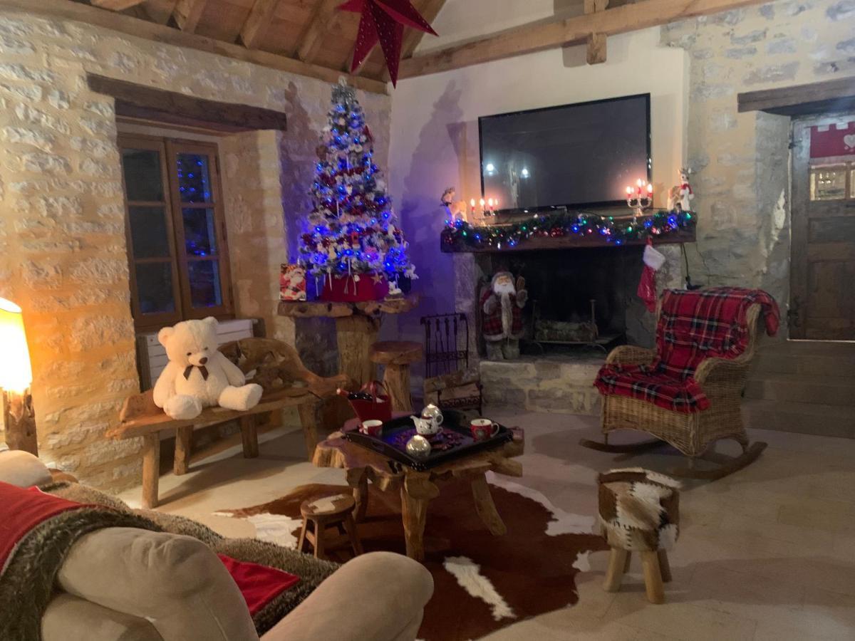 La Voutee 5 Epis Avec Bain Finlandais Prive Au Manoir Du Charme Gorges Du Tarn Bed & Breakfast Quezac  Dış mekan fotoğraf