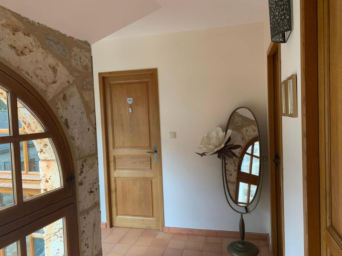 La Voutee 5 Epis Avec Bain Finlandais Prive Au Manoir Du Charme Gorges Du Tarn Bed & Breakfast Quezac  Dış mekan fotoğraf